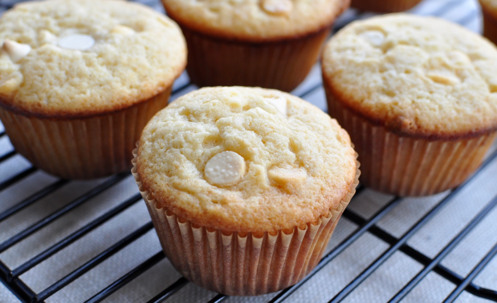 vanilla muffins with vanilla chips