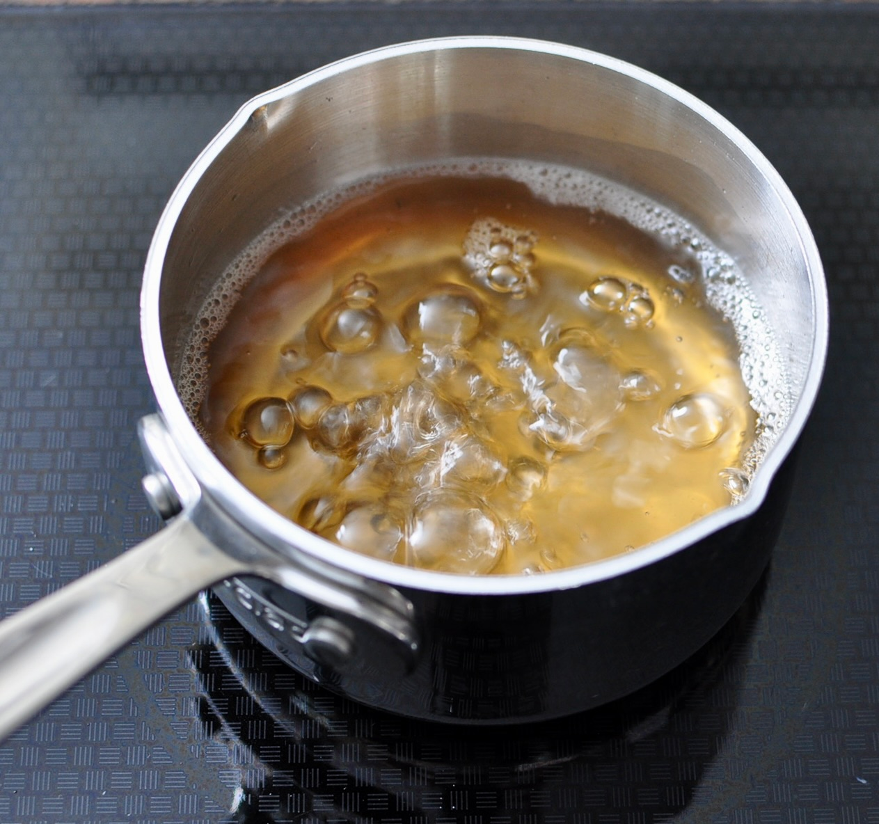 Syrup for brushing over the baked babka