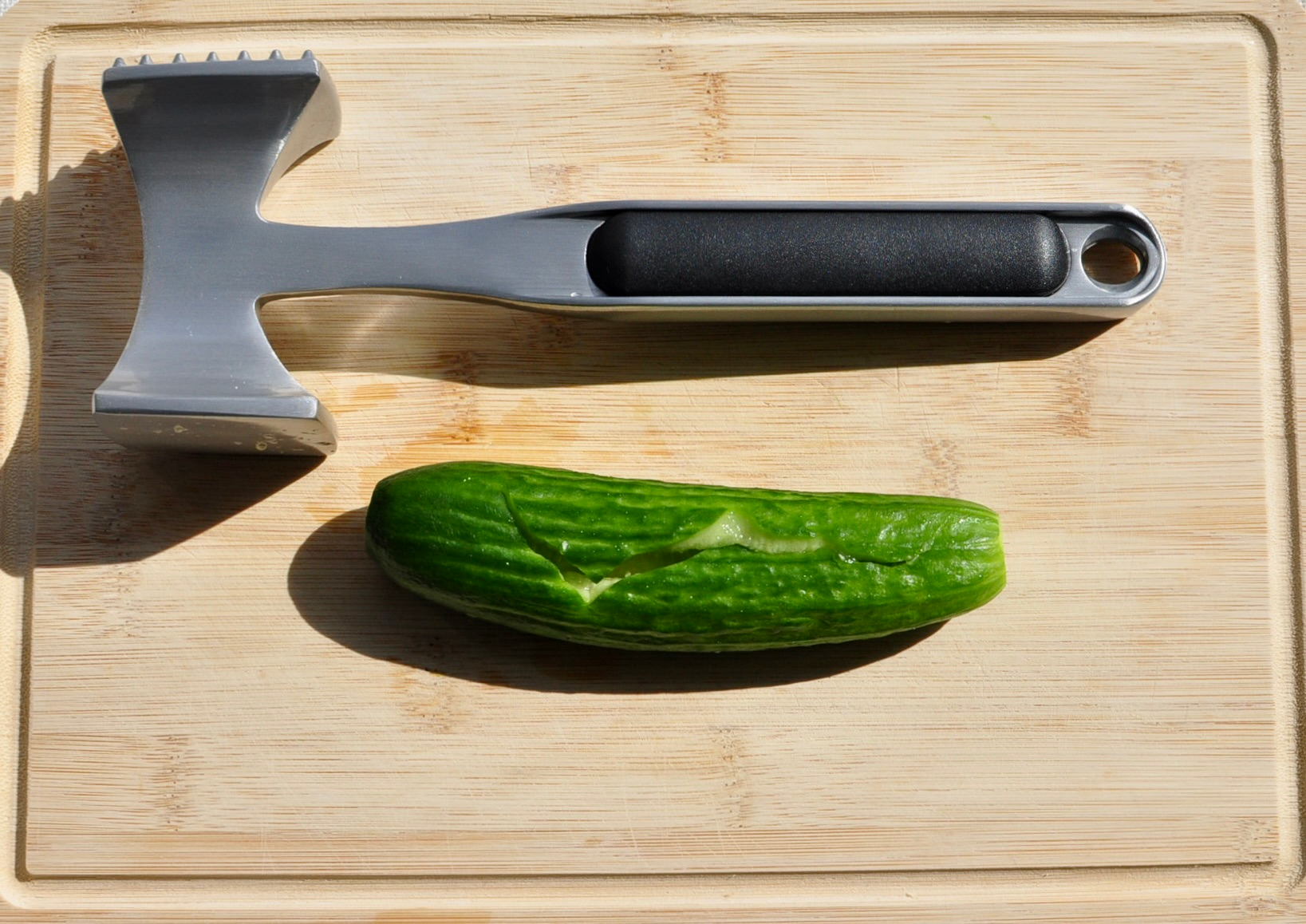 Smashed cucumber