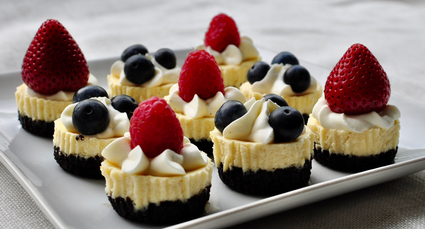 Mini Oreo Cheesecakes with Fresh Berries