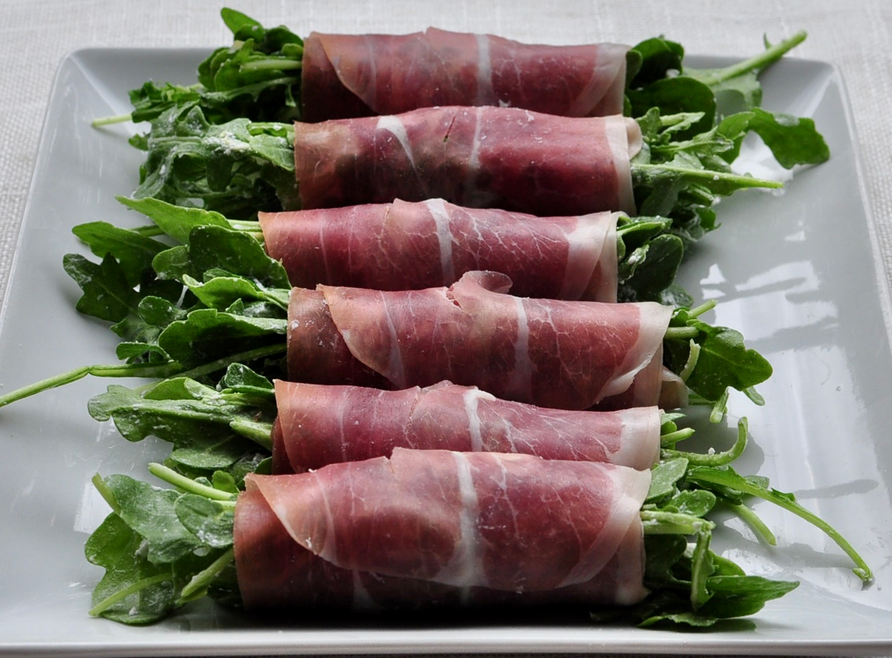 Goat Cheese Arugula Prosciutto Rolls