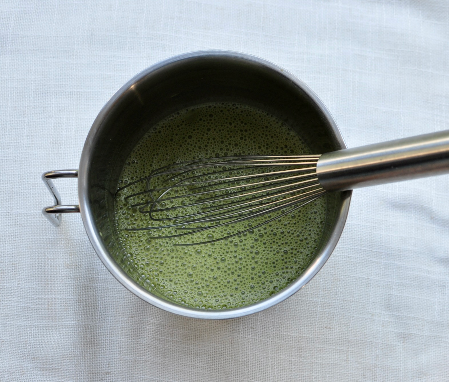 Matcha Green Tea Powder Milk Maple Syrup for Chia Pudding