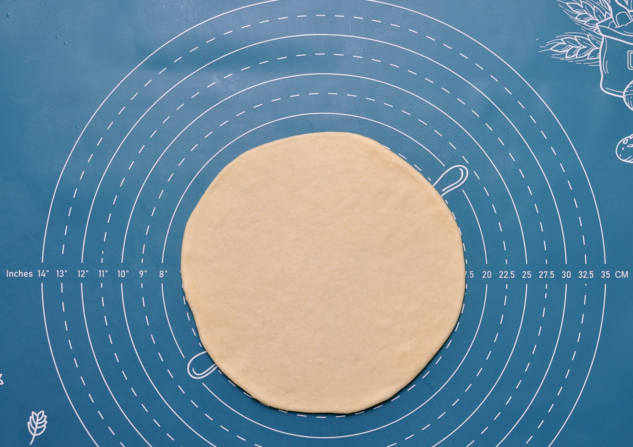 Easy Cheaters Croissant Dough Roll into Round Disc Method