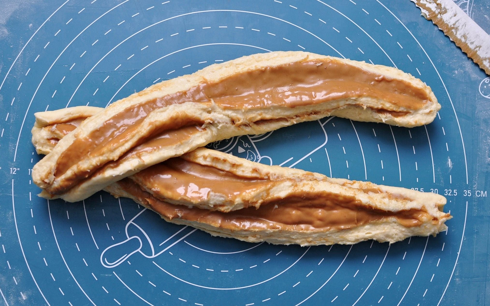 How to Braid Cookie Butter Filled Babka Made with Croissant Dough