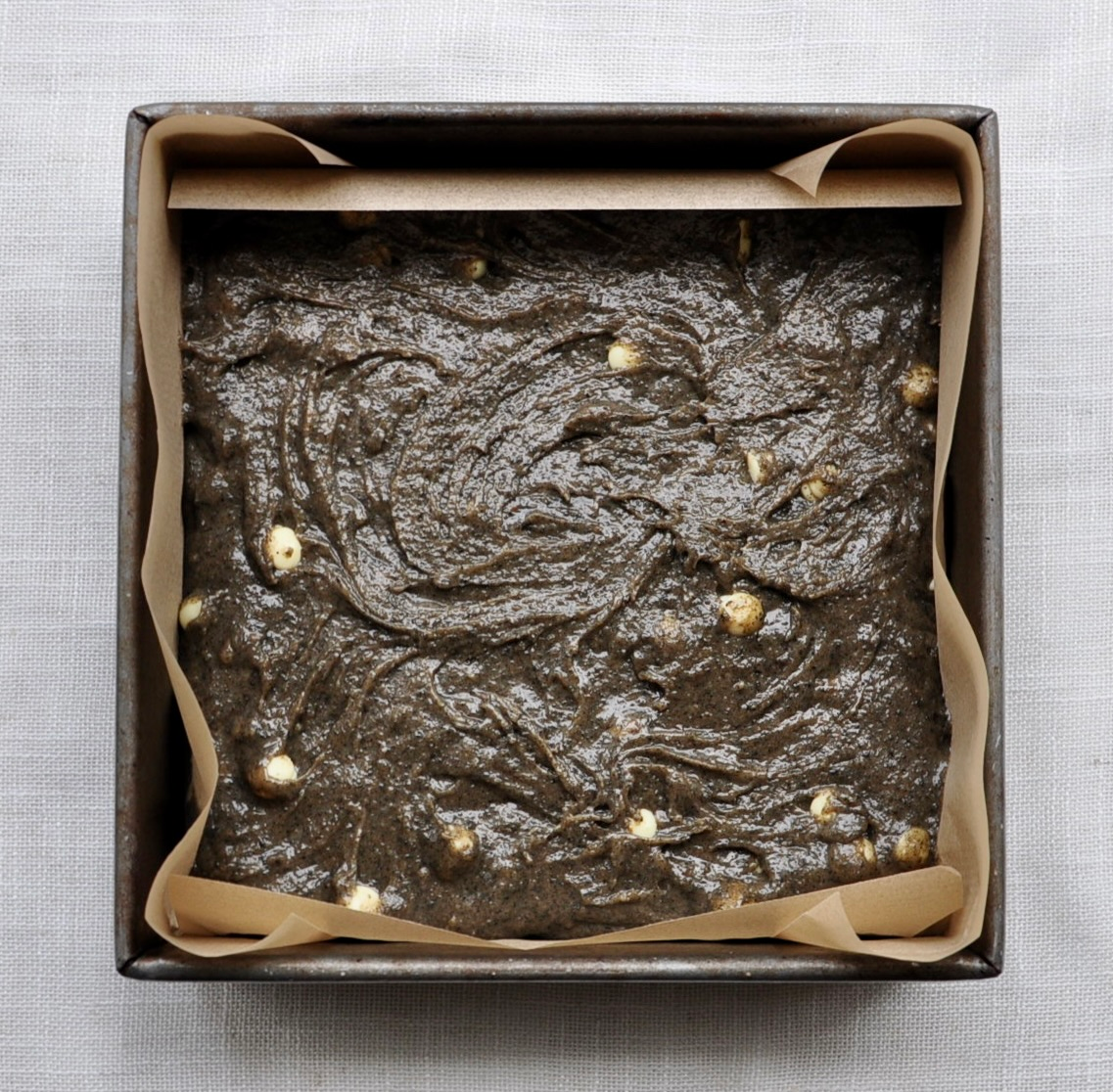 black sesame brownies with white chocolate chips recipe