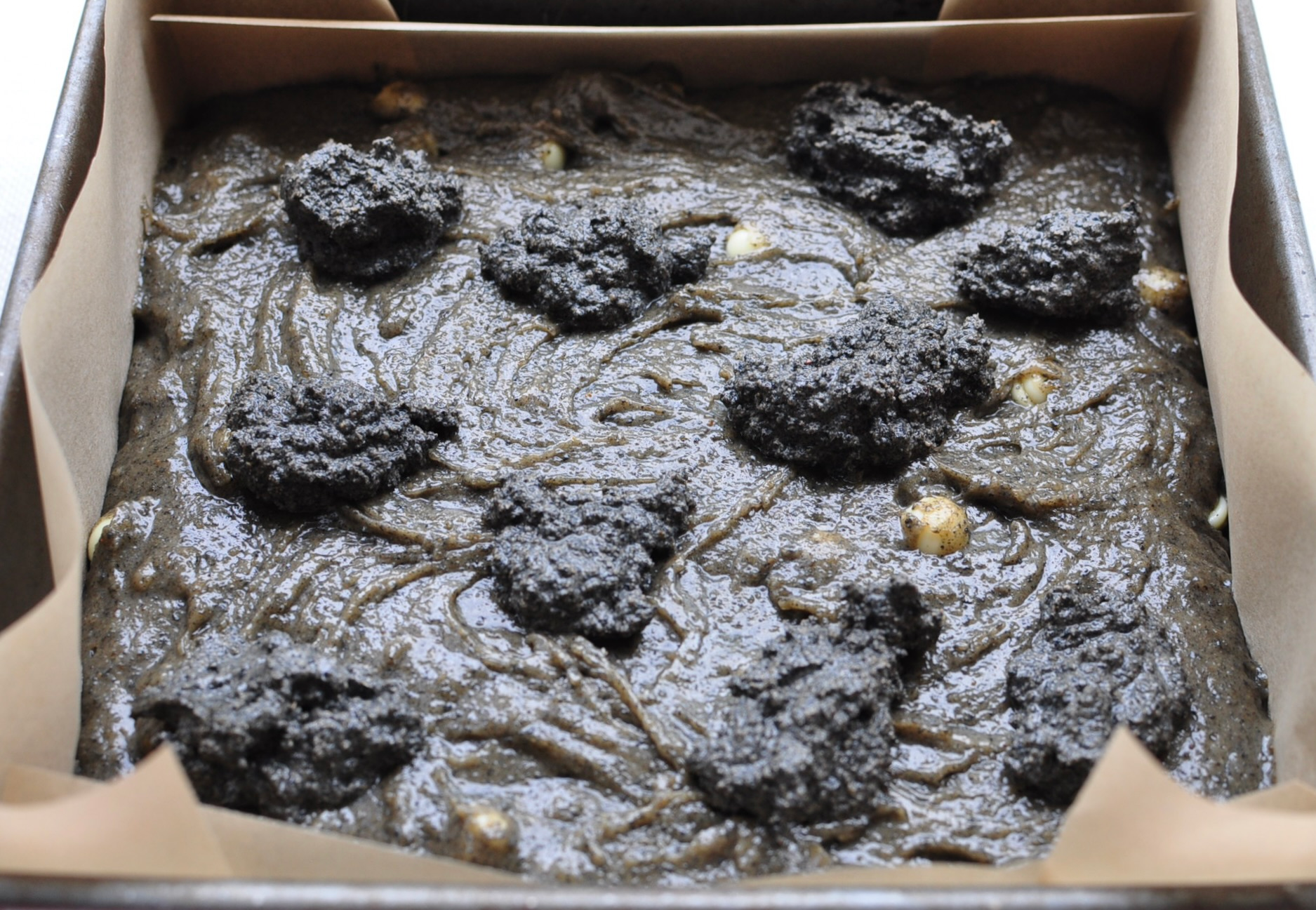 chewy black sesame brownies with black sesame paste swirls