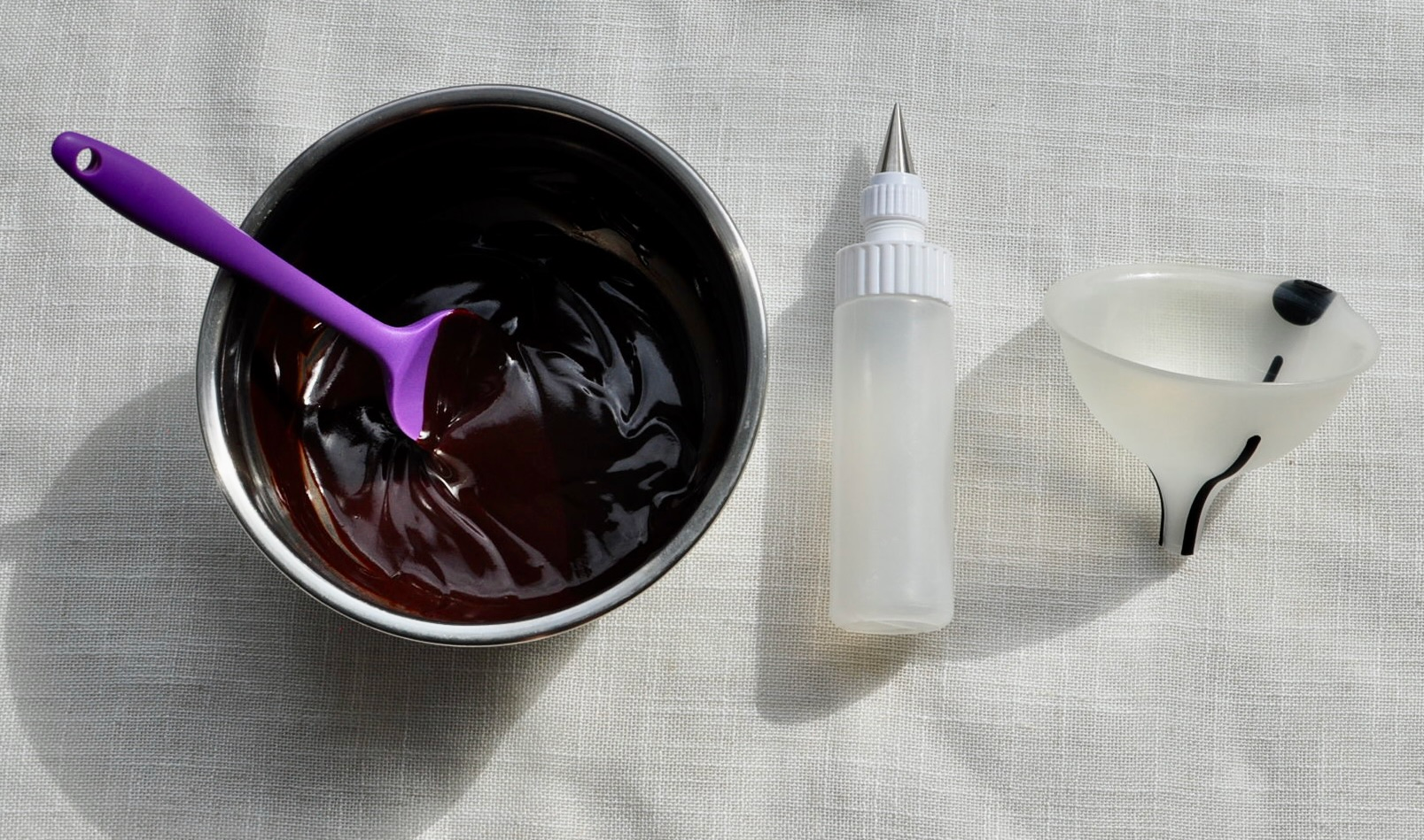 Chocolate Ganache Squeeze Bottle and Funnel for Chocolate Drip Cake